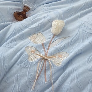 Winter warm solid color quilt cover soft blue fleece adult comforter cover high-end carving craft bedsheets home textile bedding set supplier