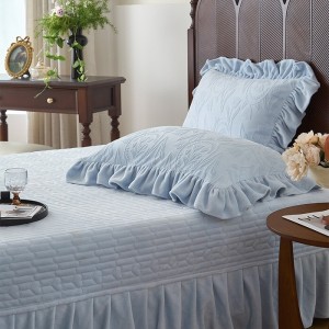 Winter warm solid color quilt cover soft blue fleece adult comforter cover high-end carving craft bedsheets home textile bedding set supplier