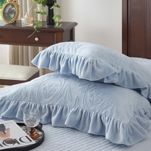 Winter warm solid color quilt cover soft blue fleece adult comforter cover high-end carving craft bedsheets home textile bedding set supplier