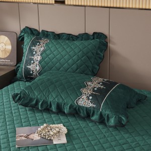 High-quality green embroidery lace fleece quilt cover warm pillowcase bed sheet bedskirt set wholesaler