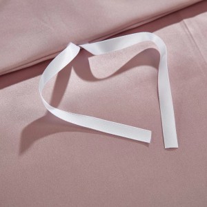 Luxury solid color home textile silk bed linen pink duvet quilt comforter cover bedding set wholesaler
