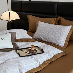 Hot selling sateen cotton 4-pieces textile ODM coverlets printing bedsheets simple style bed linen bedding set wholesaler