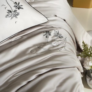 Hot selling sateen lyocell 4-pieces textile ODM coverlets khaki bedsheets simple style bed linen embroidery bedding set wholesaler