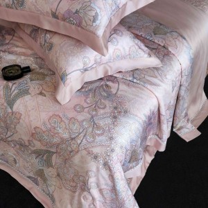 New arrival lyocell bed cover floral printing summer quilt air-condition quilt 4 pieces pink bedspread bedding set