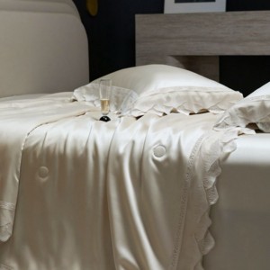 2025 new lyocell summer quilt gold home textile soy fiber filling cooling air-condition quilt 4pcs lace embroidery bedspread bedding set