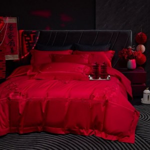 Custom 1800 Egyptian Cotton Satin Embroidered Duvet Cover Red Bed Sheets Wedding 4PCS Bedding Set