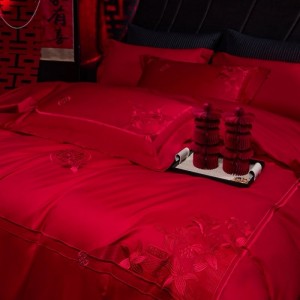 Custom 1800 Egyptian Cotton Satin Embroidered Duvet Cover Red Bed Sheets Wedding 4PCS Bedding Set