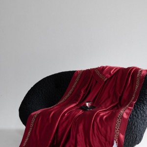 Simple Style Red Solid Color Home Textiles Lyocell 4pcs Home Hotel Textiles Luxury Summer Quilt Set Supplier