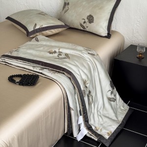 Khaki Lyocell Home Hotel Textiles Digital Printing Bedding Sets Cool Summer Quilt Set Wholesaler