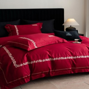 Light luxury 100 long staple cotton home textile gold embroidery duvet cover red bedding set for wedding