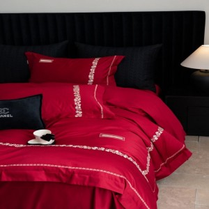 Light luxury 100 long staple cotton home textile gold embroidery duvet cover red bedding set for wedding