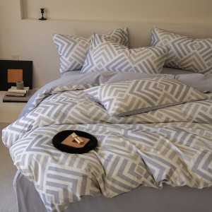 Wholesale High-end Pillowcases Purple Printing Sanding Comforter Set Cotton Bed Linen Fitted Sheets 2m/2.2m Printing Bedding Set