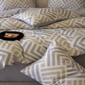Wholesale High-end Pillowcases Purple Printing Sanding Comforter Set Cotton Bed Linen Fitted Sheets 2m/2.2m Printing Bedding Set