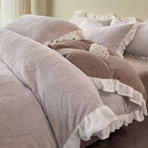 Pink Milk Fleece Home Textile Ruffles Comforter Cover king Size Solid Color Bedding Set Supplier