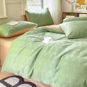 High-quality green solid color milk fleece quilt cover warm bed linen queen size bedding set wholesaler
