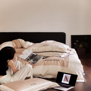 100% Lyocell 60S Solid Color Quilt Duvet Cover Soft Bed Sheets Light Luxury Pink Bedding Set