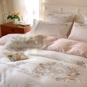 Light luxury lace embroidery quilt cover soft bed linen double coverlets pink lyocell bed sheets bedding set