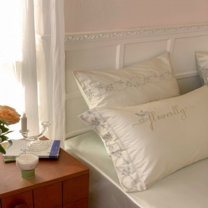Light green bed sheets embroidery quilt cover lyocell cotton bedding set