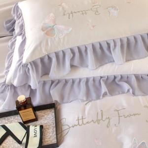 Hot-selling 4-pieces textile embroidery 2m/2.2m white bedsheet flat sheets ruffles quilt cover premium bedding set manufacture