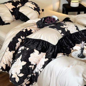 Premium quality 50S long staple cotton black ruffles duvet cover lace bedding set supplier