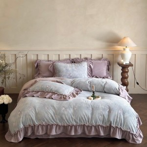 Princess style milk velvet lace pillowcase high-quality 2/2.3m bedsheets winter duvet cover king size bedding set manufacturer