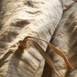 Premium quality solid color home textiles beige linen duvet cover bedding set supplier
