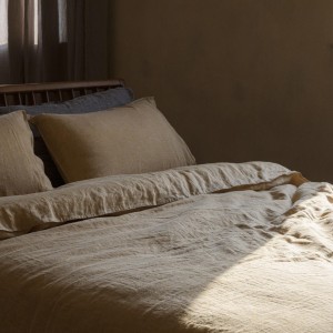 Premium quality solid color home textiles beige linen duvet cover bedding set supplier