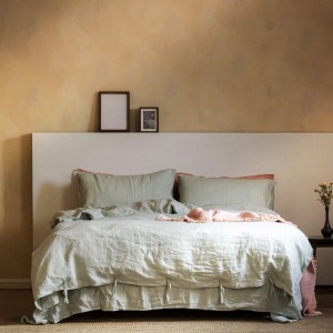 Premium quality solid color home textiles beige linen duvet cover bedding set supplier