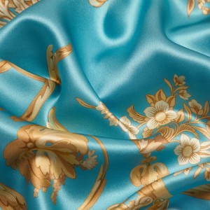 Luxury satin 100% mulberry silk bed linen exquisite king size house printing comforter cover bedroom bedding set wholesaler