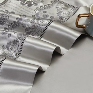 Luxury satin 100% mulberry silk bed linen exquisite king size house printing comforter cover bedroom bedding set wholesaler
