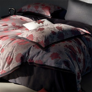 Red jacquard 4pcs home textiles long staple cotton bedding set supplier