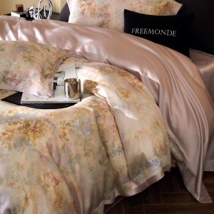 Light luxury pink satin cotton bed linen exquisite king size house printing comforter cover bedroom bedding set wholesaler