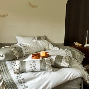 High-end home textile green exquisite embroidered quilt duvet cover queen/king size flat bed sheet 100S cotton bedding set