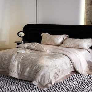 Light pink digital printing quilt cover bed sheets 100S lyocell cotton bedding set