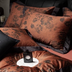 High Quality Red1800TC Digital Printing 100S Yarn Dyed Home Textiles Duvet Cover Bedding Set Wholesaler