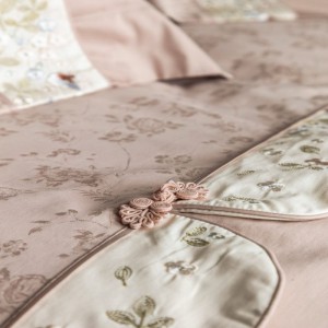 100% Cotton Jacquard Embroidery Quilt Duvet Cover Queen King Bed Sheets Pink Bedding Set