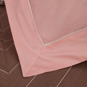 300TC Satin Embroidery Cute Cartoon Quilt Cover Pink Bed Sheets Children Bedroom Home Textile Kids Bedding Set