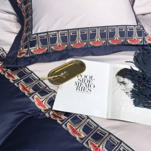 100 thread count Egyptian cotton heavyweight embroidered duvet cover white flat sheet 4pcs bedding set