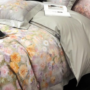 Elegant design pink full size digital printing adult pillowcases luxury 100S long staple cotton sateen comforter cover bedding set supplier