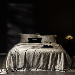Wholesale high-end pillowcases gold jacquard comforter set soft bed linen fitted sheets 2m/2.2m silk model bedding set for adults