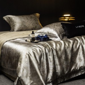 Wholesale high-end pillowcases gold jacquard comforter set soft bed linen fitted sheets 2m/2.2m silk model bedding set for adults