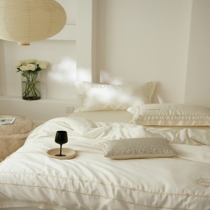 Wholesale white lyocell fiber solid color bedroom bedding hot selling home hotel textile bedding sets