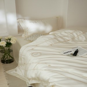 Wholesale white lyocell fiber solid color bedroom bedding hot selling home hotel textile bedding sets