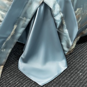 Skin-friendly blue 4pcs printing hotel textile premium comforter sets double fitted sheets ODM cotton coverlets bedding set wholesaler
