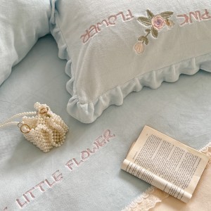 High Gram Milk Velvet Plant Embroidery Duvet Covet Blue Bed Sheets 4PCS Bedding Set
