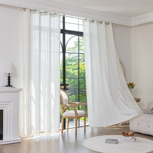 Nordic-inspired white cotton and linen curtains, solid-color cotton and linen gauze bedroom curtains.