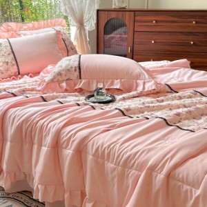 Beautiful New Korean Summer Quilt Four-Piece Set