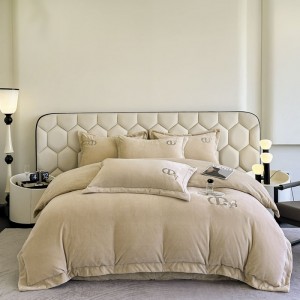 60g thickened full-process matte warm lace embroidery milk velvet four-piece set
