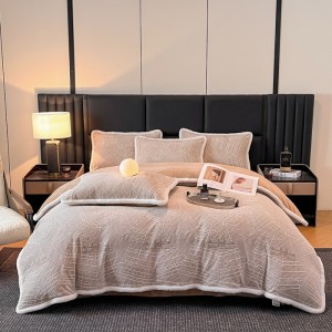 Elegant New Rabbit Fur Plush Edge Carved Four-Piece Set