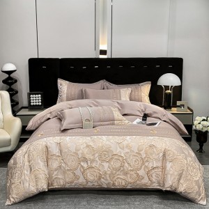 Embossed gold silk jacquard embroidered summer quilt four-piece set